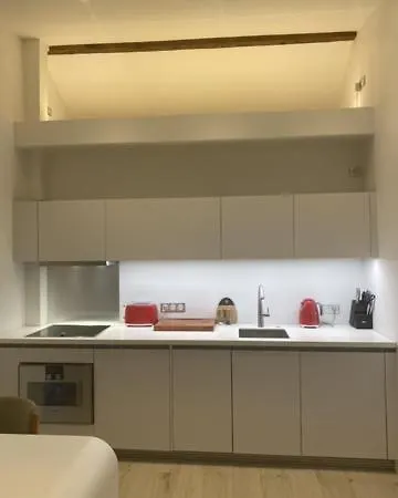 Apartamento Grand Studio a 2 pas des Champs-Élysées, Tout neuf